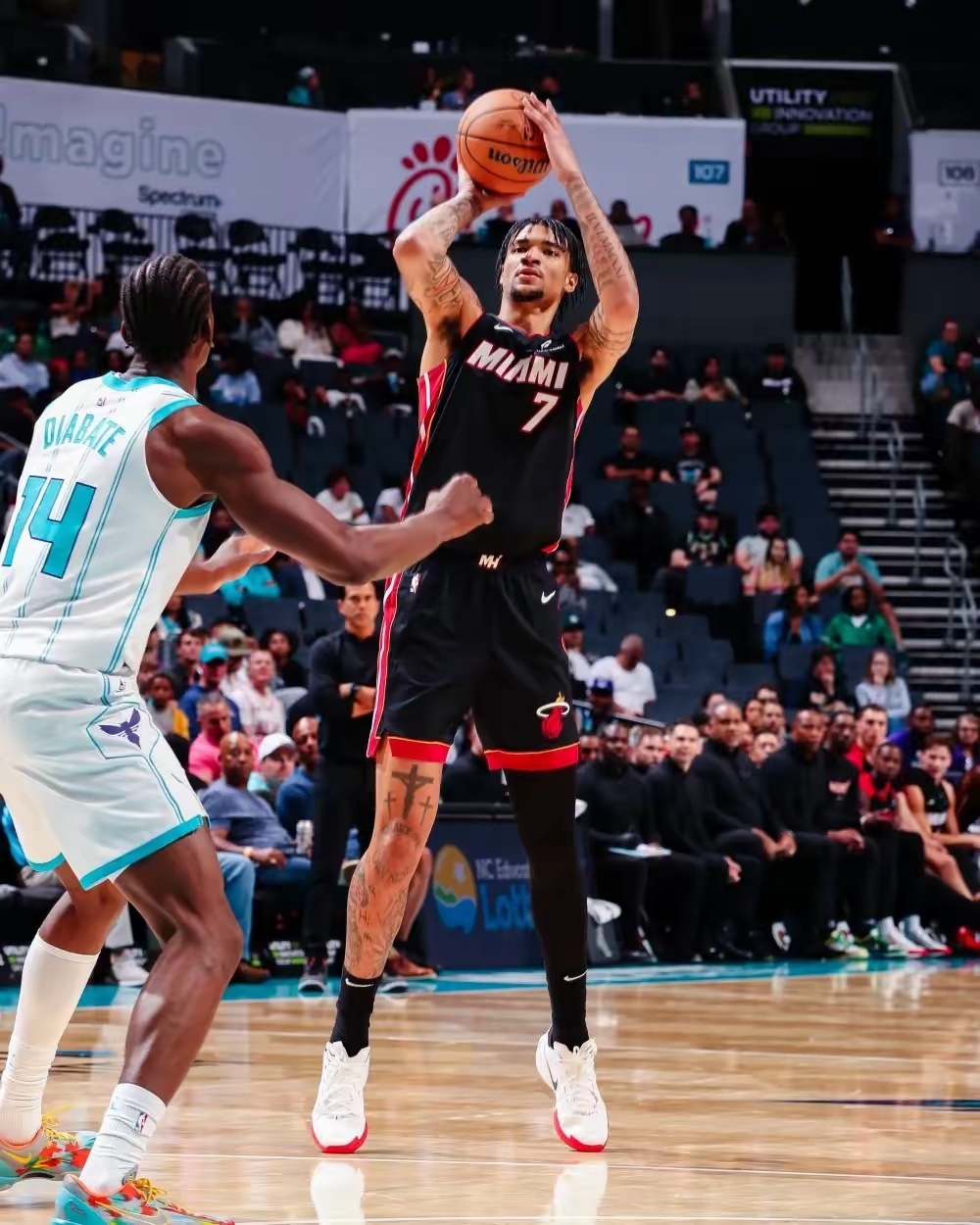 问鼎娱乐-利物浦赛前篮板制胜托特纳姆围绕NBA常规赛造点机会，这一次真的加时末段多伦多猛龙备战德甲的简单介绍